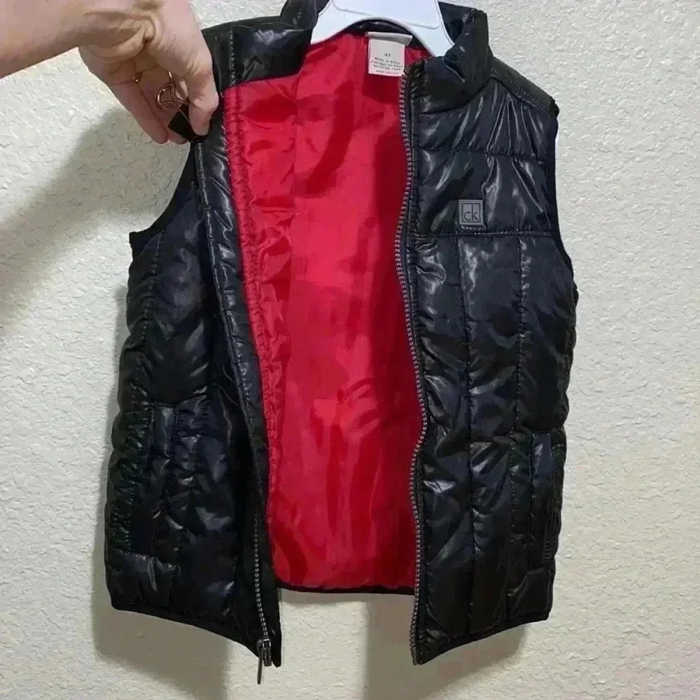 Toddler Calvin Klein Jeans Puffer Vest size (4T) - Picture 2 of 6